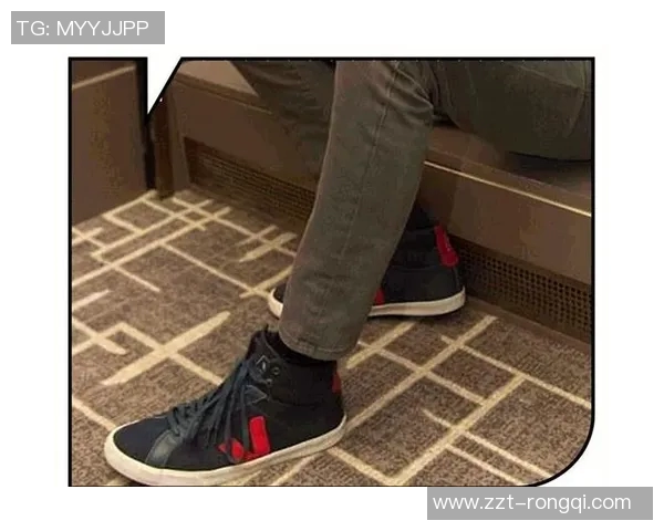 穿破足球鞋的球星是谁 揭秘这一经典瞬间背后的故事与影响